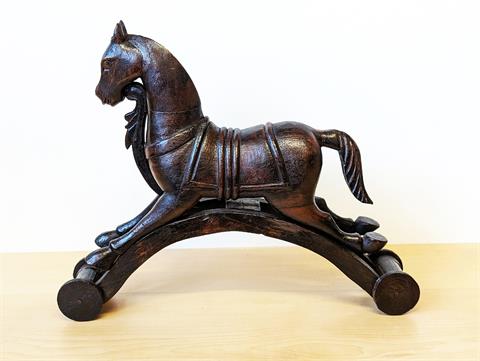 Altes Kinderspielzeug "Pferd" aus Holz